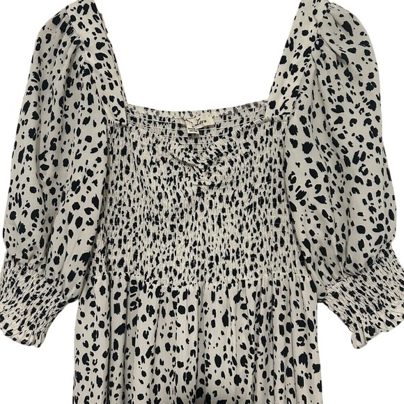 Vine & Love Smocked‎ Midi Dress Square Neck Tiered Animal Print Dress - Picture 3 of 4